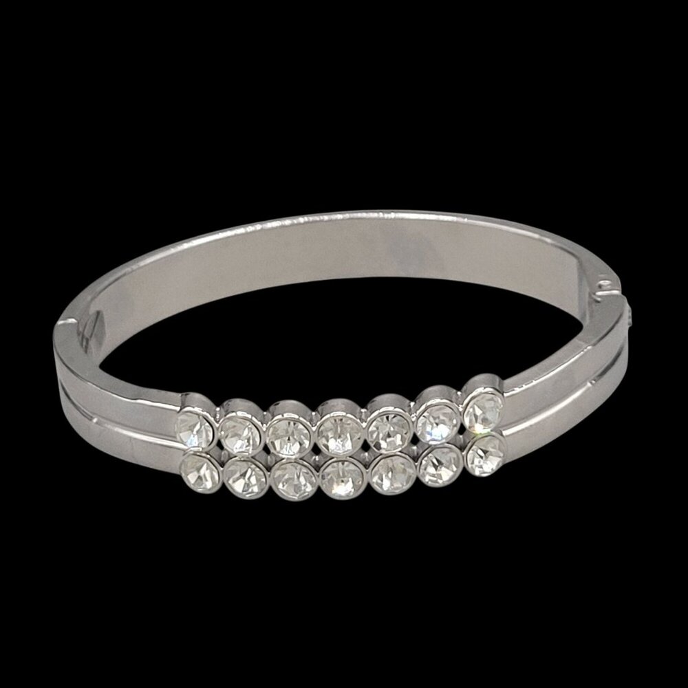 Womens Silver Tone Metal Hinged Bangle Bracelet Round White Crystal Oval Shaped